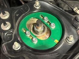 【TEIN車高調】車高が低くなり、スタイリッシュな見た目となっております。車両の重心が下がる事で、走行時の安定性も向上します♪