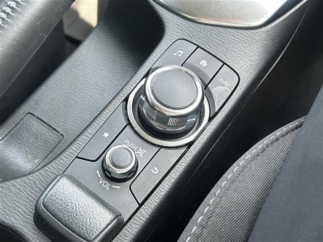 気になる車はすぐにお問い合わせください！画面右側の0066から始まる無料ダイヤルからお問い合わせ下さい！専門スタッフがお車のご質問にお答えいたします！