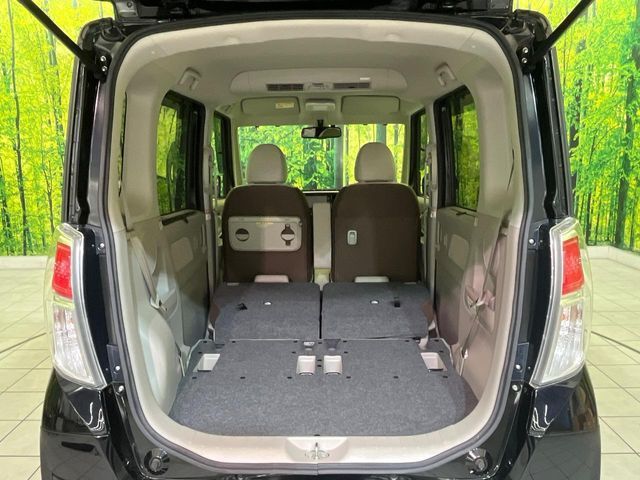 普段のお買い物や通勤、送迎等に十分な荷室スペースを確保しております。セカンドシートを倒すと、大きな荷物の積載も可能です♪