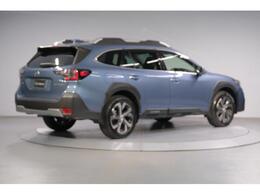 ゆとりのあるボディサイズ、5人乗ってもゆったり広々です