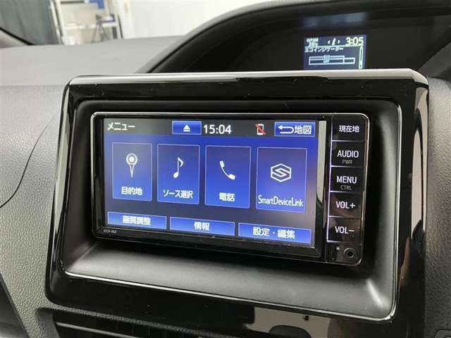純正メモリーナビが付いています。ワンセグTV、ブルートゥース付きです。