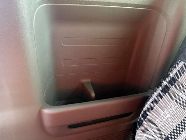 自動車届出済み未使用車専門店！総在庫100台以上！お気軽にご来店下さい！