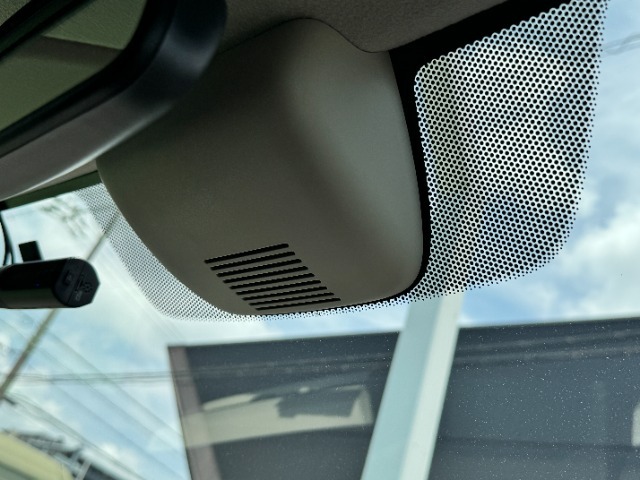 先進の安全運転支援システムが「Honda SENSING」ミリ波レーダーと単眼カメラを融合した高精度な検知機能を持つ衝突軽減ブレーキ