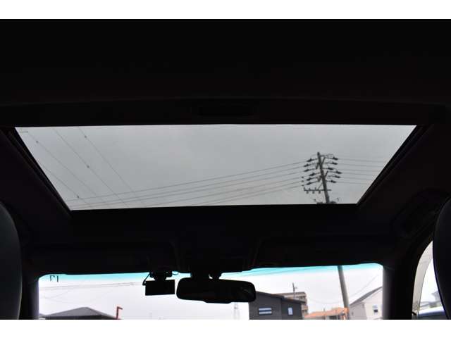 全国のオークション会場にてベース車両からこだわり仕入れし、カスタム制作を行っております。入庫時点検・ご納車前点検を徹底