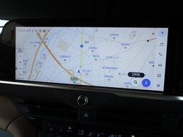純正ナビを装備。タッチパネル式で使いやすく、お出かけもラクラクです。