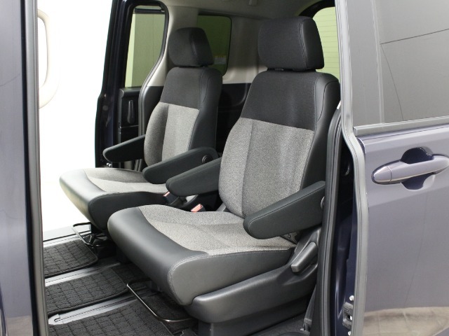 【ピカピカクリーニング】ボディ廻りはもちろん室内・シート・エンジンルーム・トランクルームなど隅々まで専門スタッフが徹底的にクリーニングし磨き上げました☆綺麗なお車で快適なドライブをお楽しみ下さい◆