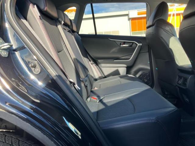WECARSではほぼ毎日新しい在庫車両を入荷しております！お客様のこだわりを叶える1台がきっとWECARSにあるはずです！