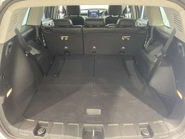 この度は、弊社中古車をご覧いただき誠にありがとうございます。お問い合わせの際は、弊社無料通話　TEL：　0078-6002-8073200008　までお電話くださいませ。たくさんのご連絡、お待ちしております。