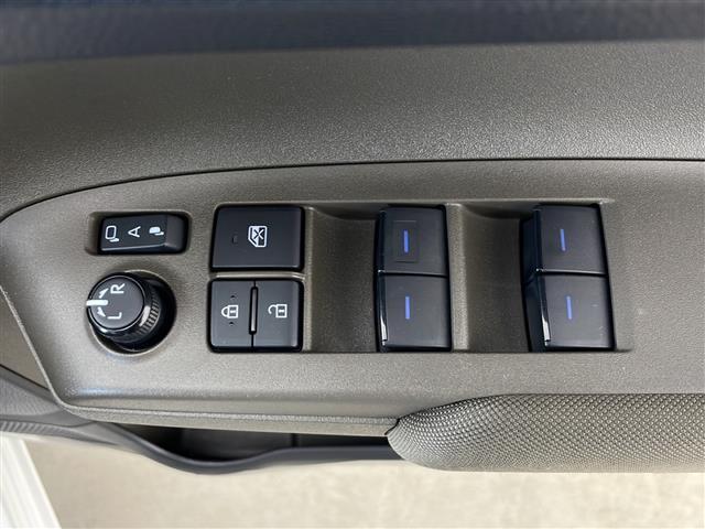 【窓操作部】軽い力で、窓を開けたり閉めたりすることができます！