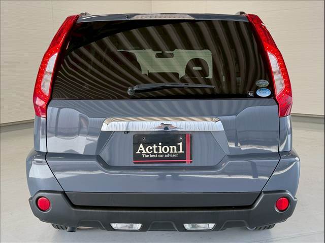 お車ご成約時の付帯率は驚きの90％OVER。アクション1自慢のスーパーガラスコーティング。見違えるほどの輝きを放ち、納車後のメンテナンスも楽々。是非一度お試し下さい。