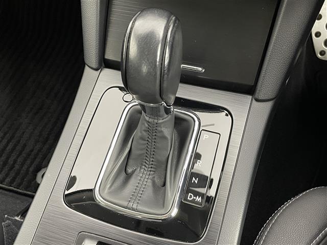 【　MTモード付きAT　】クルマを、特にエンジンを機械任せではなく自分自身で積極的にコントロールしたい！という、運転好きのためにつけられています。