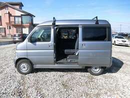 乗り降りラクラク両側スライドドア