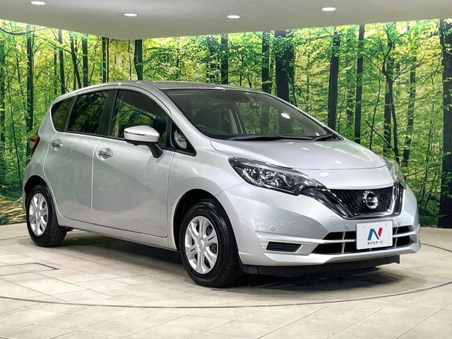 大好評のボディコーティング「弾スプラッシュコート」もご納車までに施工可能。通常のガラスコートと異なる、耐久年数6年の無機質ガラスコーティングが、ボディをキレイな状態に保ってくれます。
