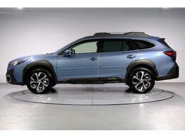 走行安全性。重心位置が低く、前後左右の受領バランスが良いAWDはさまざまな道で安定した走りを提供します。