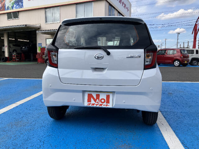 私達はお客様が楽しく、そして安全な車選びができますよう、分かりやすい情報開示を心がけております。価格の表示に関しては、支払総額を掲載する事で、初心者のお客様にも安心な情報をお届け致します。