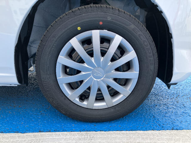 自社ホームページでは、お得な情報満載！最新チラシや目玉車などの情報は【ナオイオート　車販売】で検索★