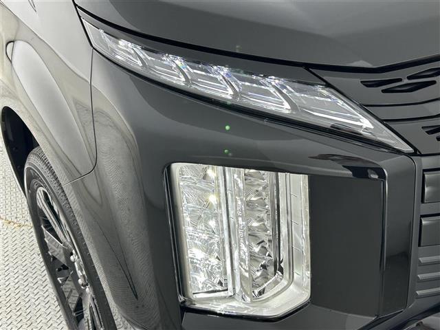 【　LEDヘッドライト　】悪天候や夜間の走行も視界良好で安心してお乗りいただけます。