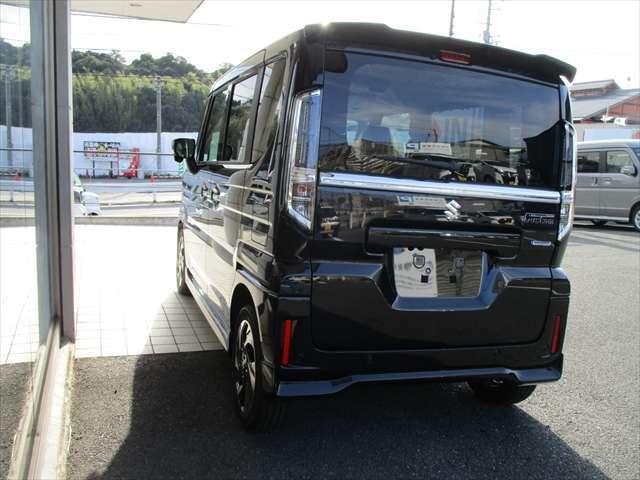 【各種ディーラーオプション取扱店】新車・届出済未使用車に必要不可欠なアクセサリーオプションも全品対応可能！マット・バイザー・コーティング等の各種ディーラーオプションも全般取り扱っております！