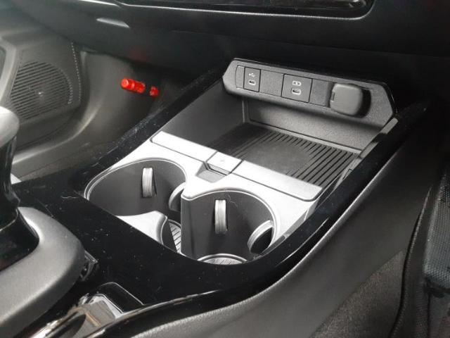 車選びにはお悩みがつきものです！具体的な購入までは検討していないけど車は気になるというお客様も大歓迎です！是非中古車購入の第一歩のお手伝いをさせてください！