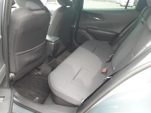 WECARSでは各商談席に大型モニターをご用意しております！見やすい大画面でゆったりと全国の在庫をご覧いただけます！是非ご来店お待ちしております！