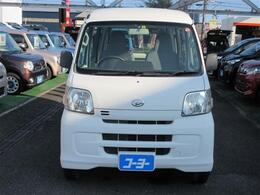 次に「整備のプロ」である2級整備士が機関の状態を査定し当社独自の真心＆安心シートに悪いところも全て隠さず記入します。車両の本当の状態を把握することにより本当の安さ「適正価格」を算出しております！