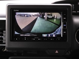 ◆バックカメラ◆リバースにするだけで映ります、後方の安全確認や、狭い駐車場での車庫入れ、雨の日や夜間など視界の悪い時に便利です！安全にバックする為には欠かせない装備です。