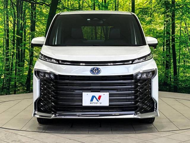 弊社では、全車『修復歴なし』のお車のみ取り扱っております。専任バイヤーによる厳選した仕入れの後、入庫後の車両チェックを行い、ネクステージが認定した高品質な中古車をご提供しております。