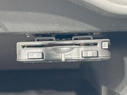 【ETC】高速道路の料金所をストレスなく通過！話題のスポットやサービスエリアに多い「スマートIC」利用時は必須のアイテムです。当店でセットアップを実施、ご納車当日からすぐにご利用いただけます！