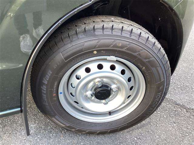 ■□■□■ アフターサービスもお任せ下さい！！ 自社整備工場を完備しております！！ 国土交通省指定整備工場なので車検も最短45分で終わります♪ ■□■□■