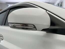 【ドアミラー】大きくて見やすいので、後方を見るときも安心です！