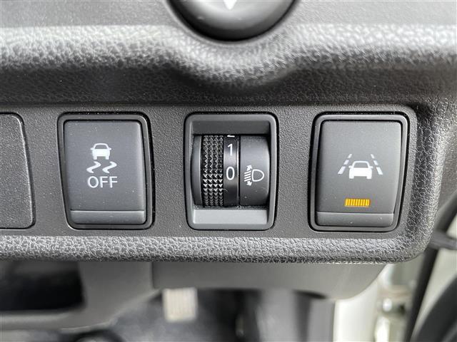 【買取車両ダイレクト販売】ガリバーが一般のお客様より直接買取させていただいた新鮮な車両です。ダイレクト販売だから安さと新鮮さが違います。数ヶ月から1年間展示し続ける中古車専売店とは状態は全く別物です。