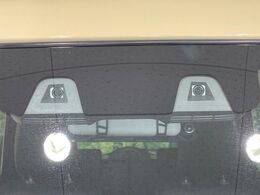 【スズキ　セーフティサポート】走行中に前方の車両等を認識し、衝突しそうな時は警報とブレーキで衝突回避と被害軽減をアシスト。より安全にドライブをお楽しみいただけます。