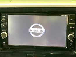 【純正ナビ】人気の純正ナビを装備。オーディオ機能も充実しており、Bluetooth接続すればお持ちのスマホやMP3プレイヤーの音楽を再生可能！毎日の運転がさらに楽しくなります！！