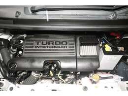 エンジンルームはクリーニングを実施しております。