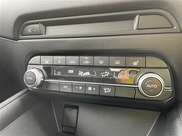 【運転席操作部】快適なドライブを楽しむための機能が装備されています！運転席から触れるので、使いやすいです！除菌プランいれていただくと、さらに清潔で安心していただけます！
