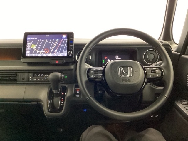 ホンダ純正メモリーナビ搭載ですので、遠距離へのお出かけもお任せ下さい。