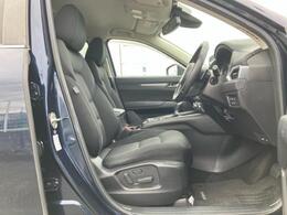 「この車の写真をもっと見たい」「状態が気になる」「この装備はついている？」どんな小さな疑問でもお気軽にお問い合わせください！