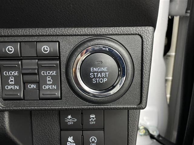 【運転席操作部】快適なドライブを楽しむための機能が装備されています！運転席から触れるので、使いやすいです！除菌プランいれていただくと、さらに清潔で安心していただけます！