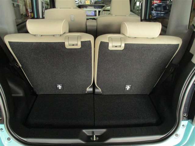トランクルームも広く沢山荷物を積み込めます♪