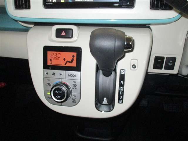 四季を通じて快適なオートエアコン