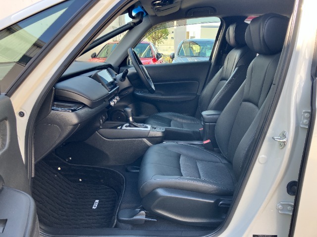 本革シート、フロントシート