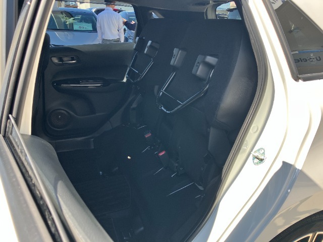 リアは跳ね上げできます