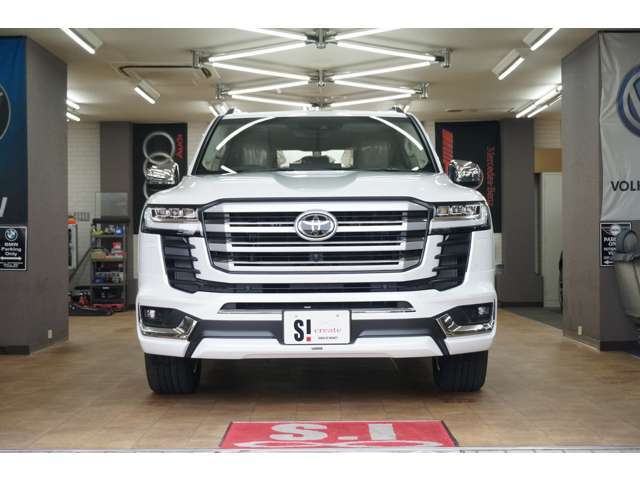 ディーラー製品 トヨタ ランドクルーザー300 3.5 ZX 4WD 2023年 9キロ (大阪府