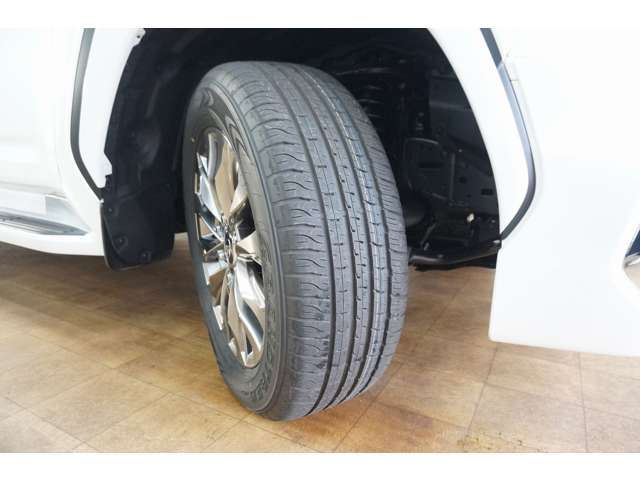 スマイルページ トヨタ ランドクルーザー300 3.5 ZX 4WD 2023年 9キロ (大阪府