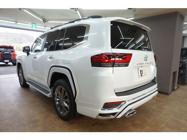 ディーラー製品 トヨタ ランドクルーザー300 3.5 ZX 4WD 2023年 9キロ (大阪府