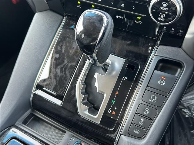 ヘッドライト・ホイール・フロントガラスなど色々な部分コーティングをご用意しております！