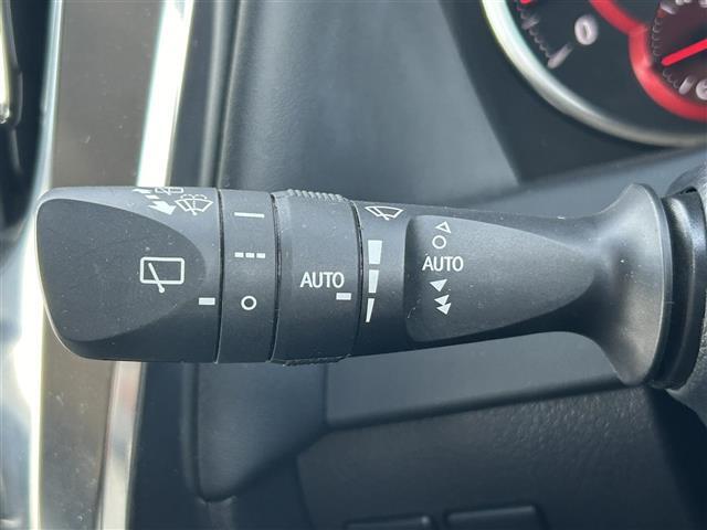 ご成約頂いたお車は全車保証付で納車後も安心！有料オプションで長期保証をお選びいただくことも可能です。