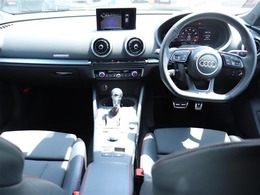 専門業社による徹底したクリーニングを施します！！除菌も行うので安心してお乗りいただけます♪