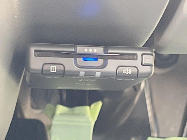 【ETC】高速道路の料金所をストレスなく通過！話題のスポットやサービスエリアに多い「スマートIC」利用時は必須のアイテムです。当店でセットアップを実施、ご納車当日からすぐにご利用いただけます！