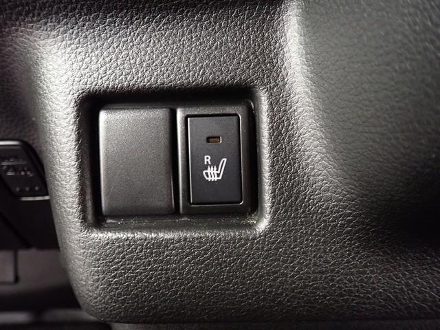 【シートヒーター】心も体も温めてくれるシートヒーター機能が付いています！寒い日でも快適に運転が出来ます♪